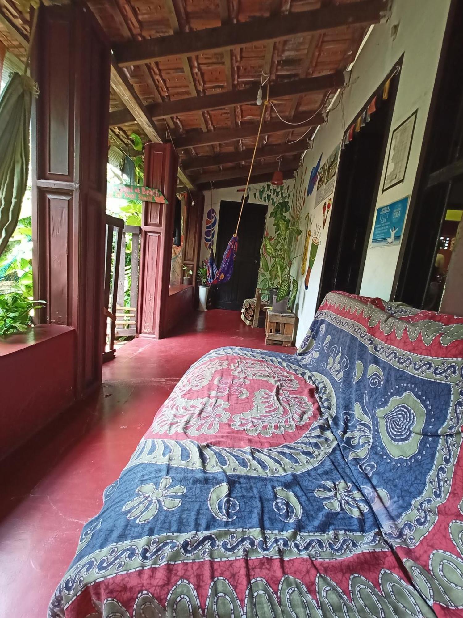 Hotel The Blues Alappuzha Zewnętrze zdjęcie